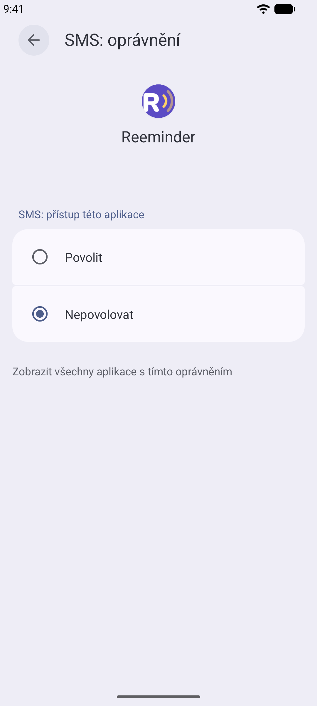 Oprávnění k SMS u aplikace Reeminder nastavené na „Povolit“